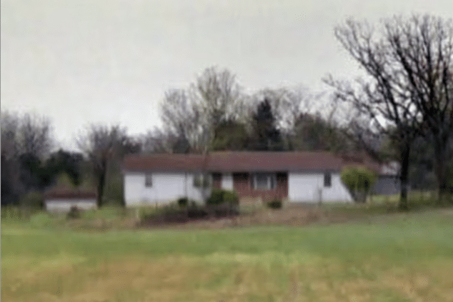 Arkansas couple arrested after using Google instructions to claim Maysville home